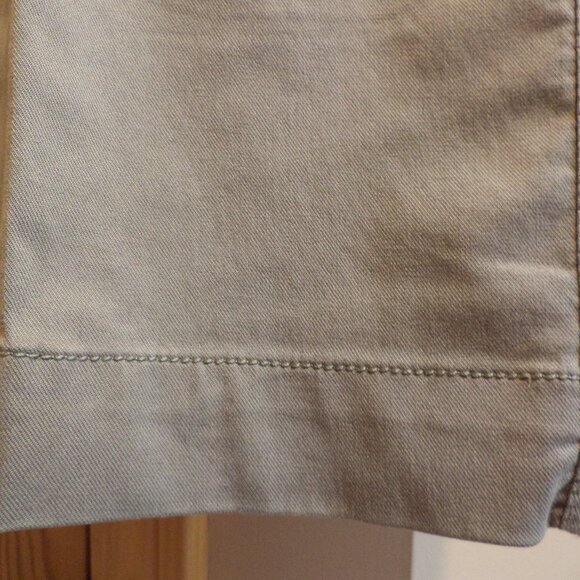 Men's TOMMY BAHAMA SHORTS - "Ashore Thing" Asparagus Size 33  New with Tags $98 - Picture 9 of 11